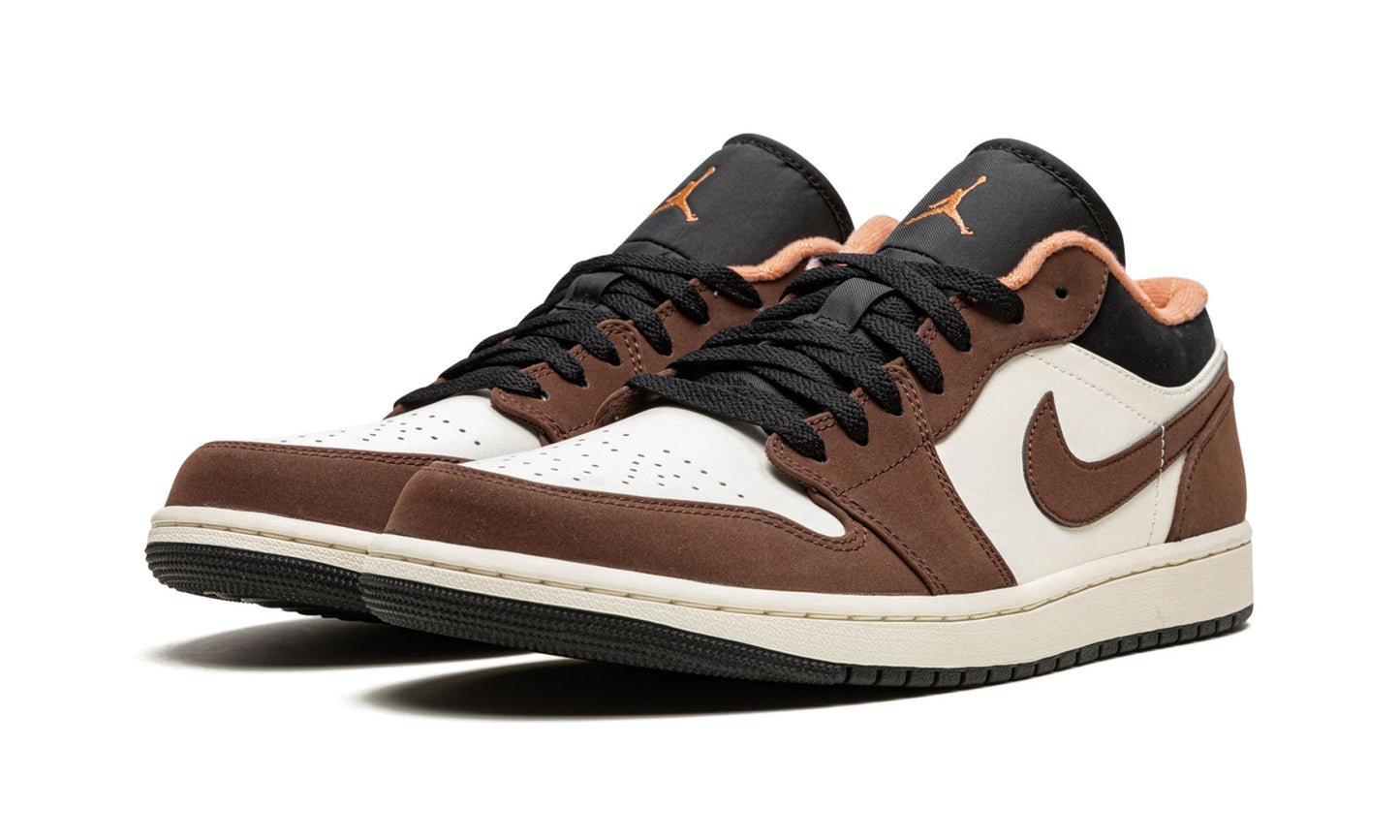 Jordan 1 Low Mocha