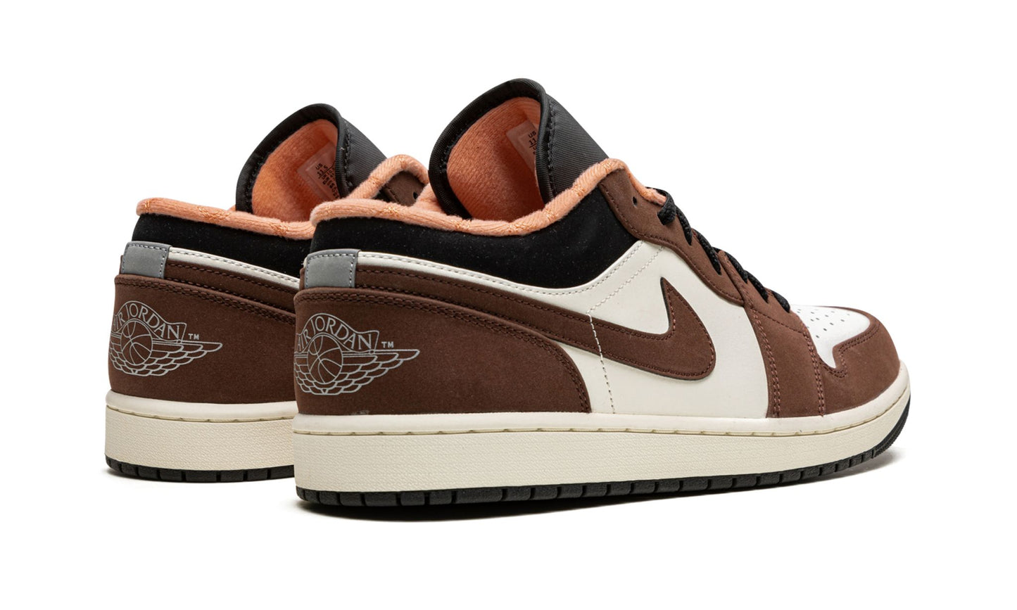 Jordan 1 Low Mocha