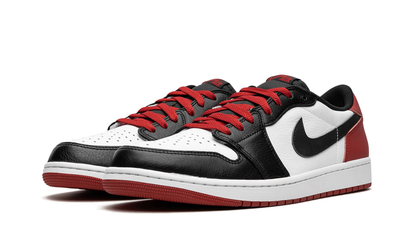 Jordan 1 Retro Low OG Black Toe