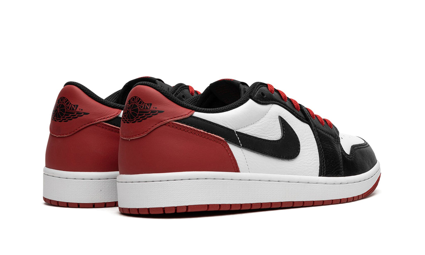 Jordan 1 Retro Low OG Black Toe