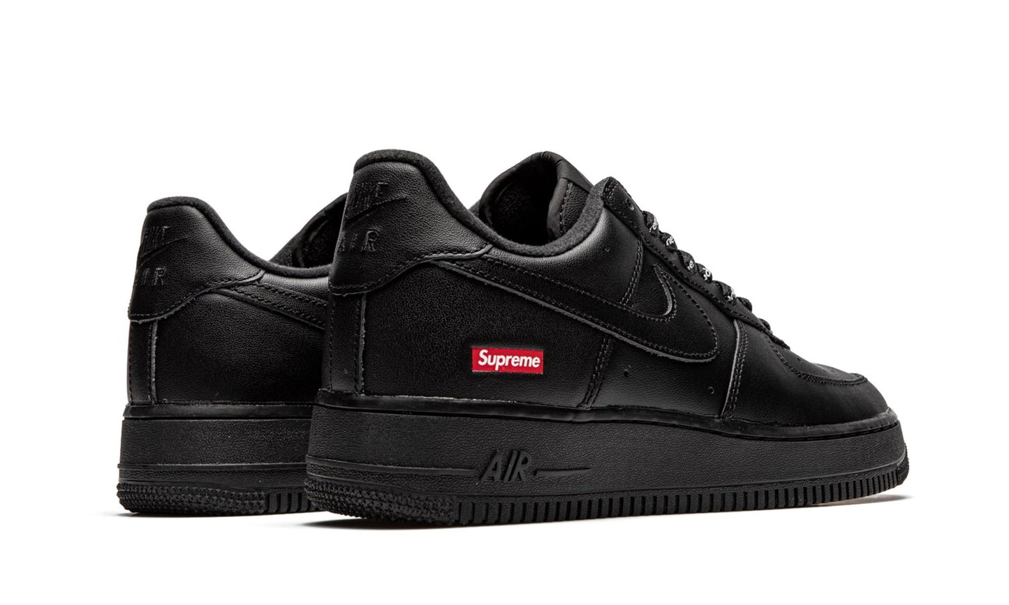 Air Force 1 Low Supreme Black