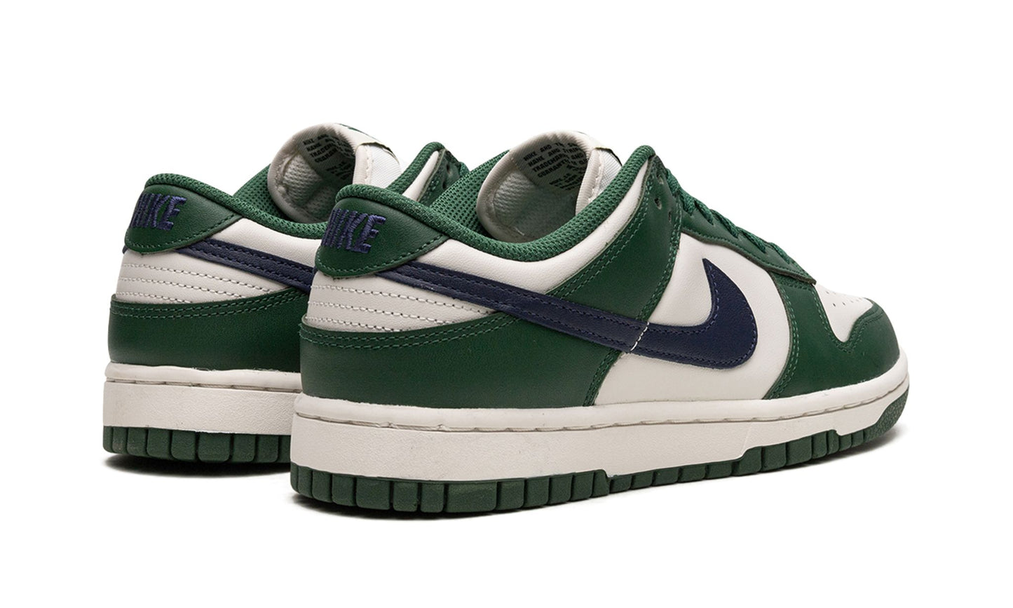 Nike Dunk Low Gorge Green