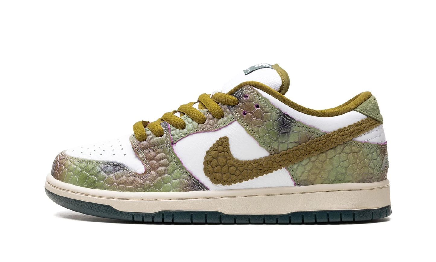 Nike Dunk Low SB Alexis Sablone Chameleon