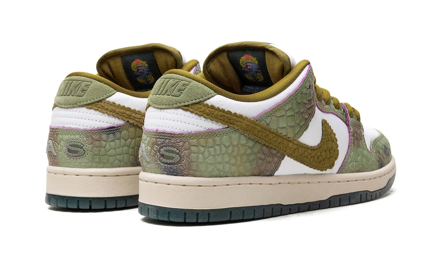 Nike Dunk Low SB Alexis Sablone Chameleon