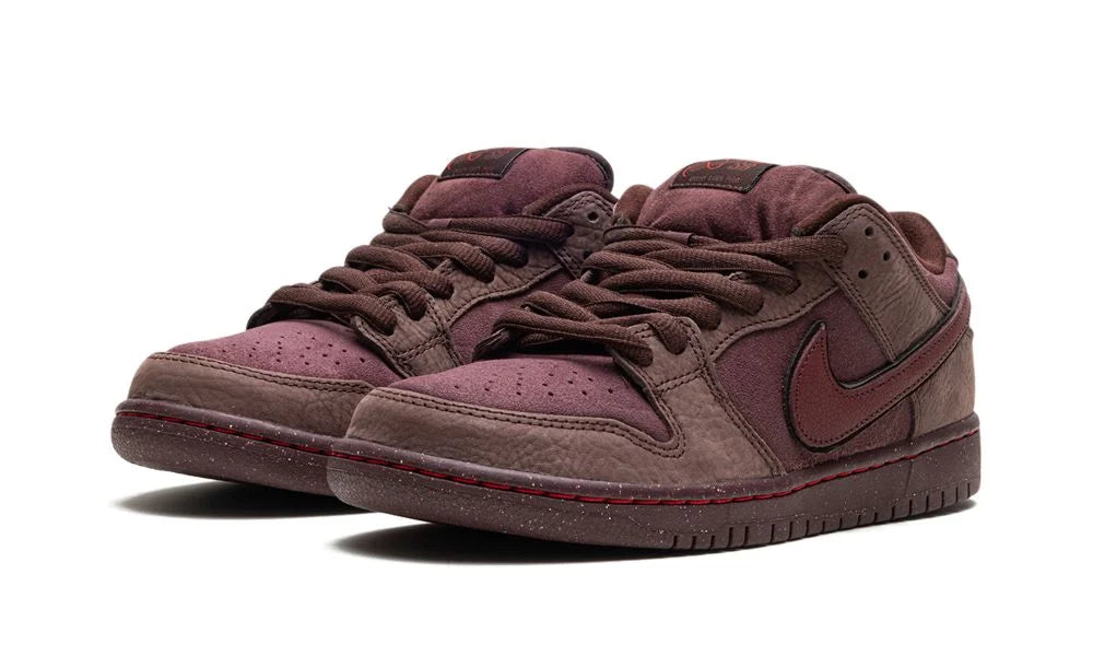 Nike Dunk Low SB City Of Love Burgundy Crush