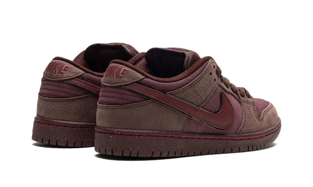 Nike Dunk Low SB City Of Love Burgundy Crush